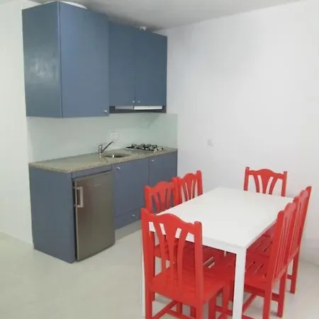 Bridge D. Luis 3º Apartment *