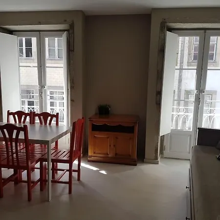 Bridge D. Luis 3º شقة *